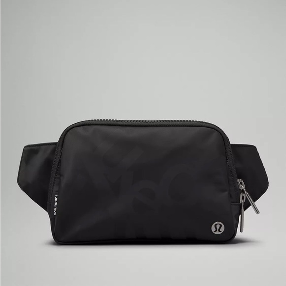 NEW Lululemon Everywhere Belt Bag Large 2L Black - Picture 1 of 6